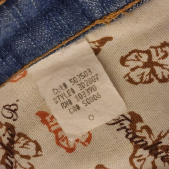 Frankie B Limited Edition Jeans - Embroidered Flower Pockets & Boot Cut Leg - Picture 13 of 13